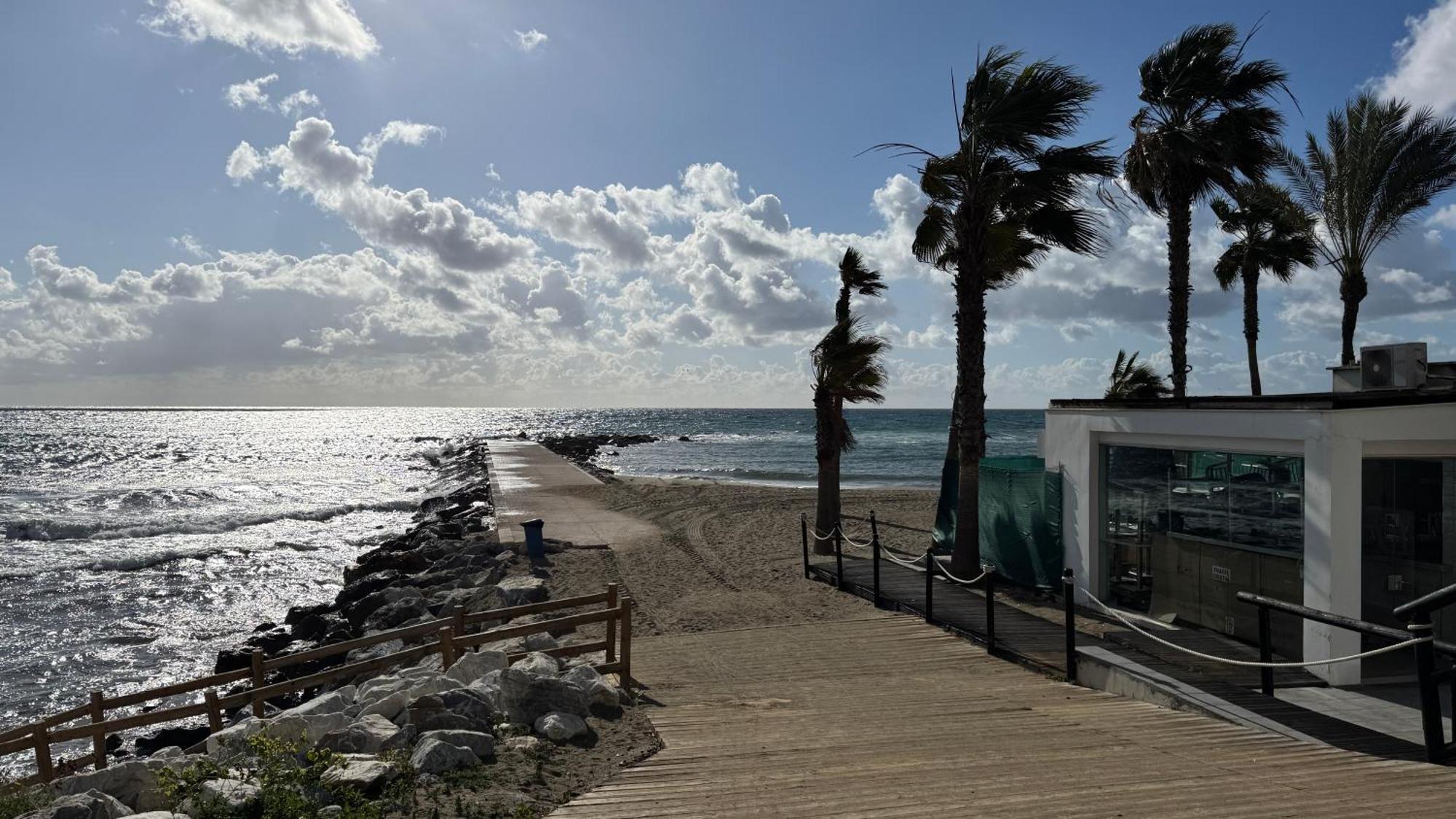 Oasis Jacuzzi Retreat Apartment Marbella Exterior photo